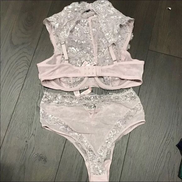 Victoria’s Secret Dream Angels set bra & panty - Picture 4 of 4